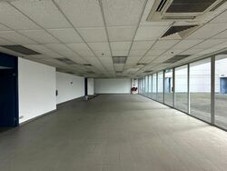 Moreton Logistics Centre (D5), Retail #620578601